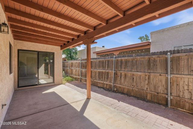 1949 N Swan Rd Unit 31, Tucson, AZ 85712