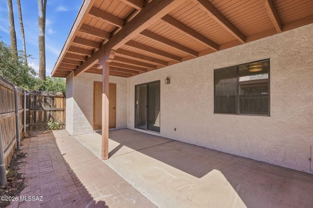 1949 N Swan Rd Unit 31, Tucson, AZ 85712