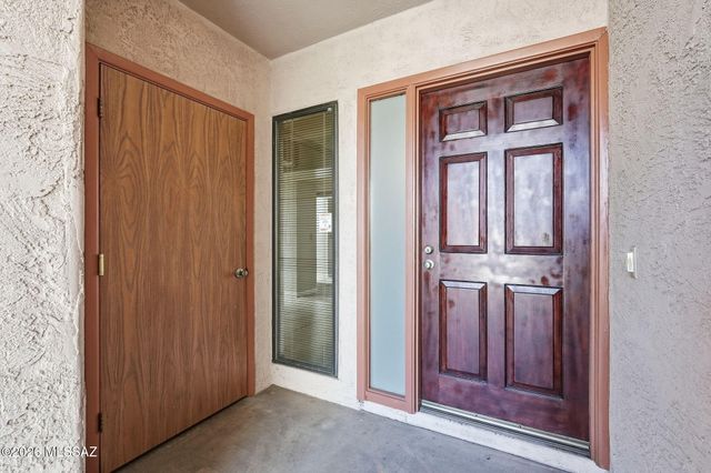 1949 N Swan Rd Unit 31, Tucson, AZ 85712