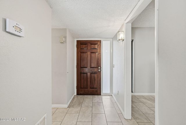 1949 N Swan Rd Unit 31, Tucson, AZ 85712