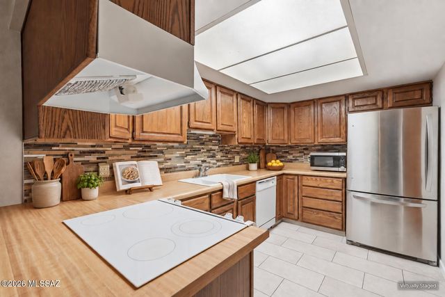 1949 N Swan Rd Unit 31, Tucson, AZ 85712