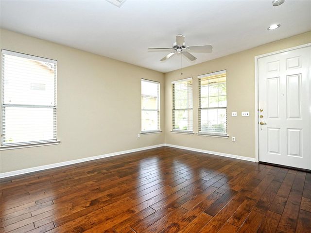 121 Buttercup TRL, Georgetown, TX 78633