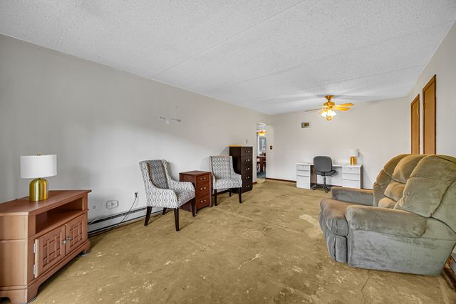 342 Klein Creek Court 342A, Carol Stream, IL 60188