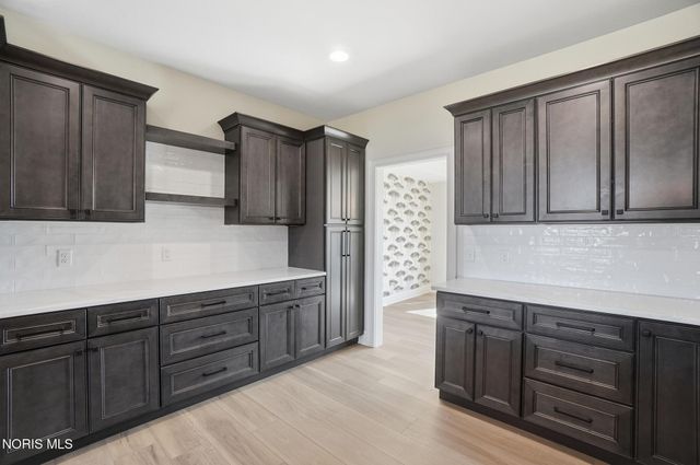 2906 Back Bay Drive, Maumee, OH 43537