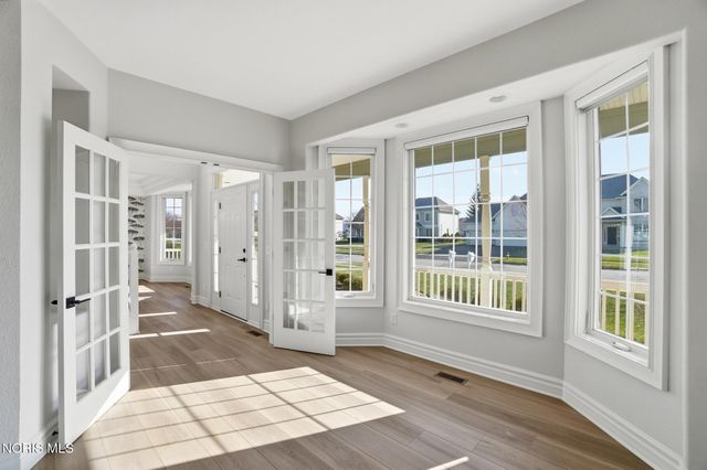 2906 Back Bay Drive, Maumee, OH 43537