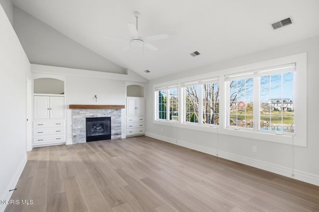 2906 Back Bay Drive, Maumee, OH 43537