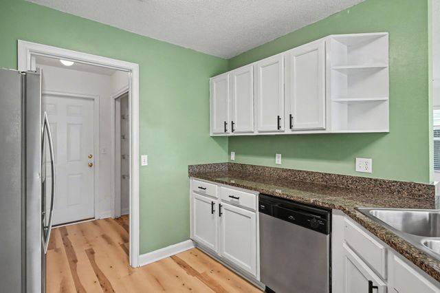 28 3rd Street, Shalimar, FL 32579