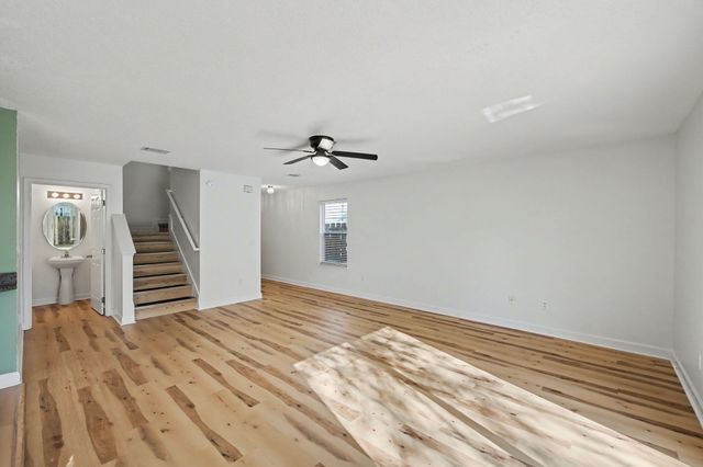 28 3rd Street, Shalimar, FL 32579