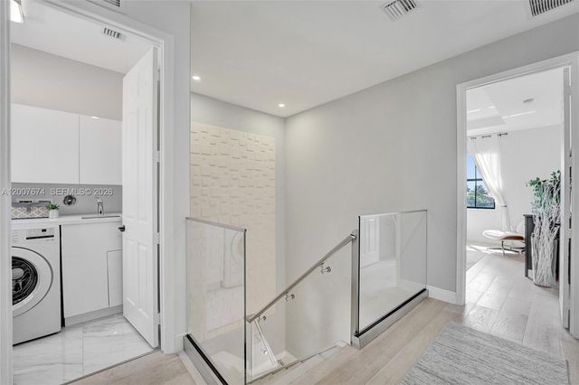 2740 NW 83rd Ter, Cooper City, FL 33024