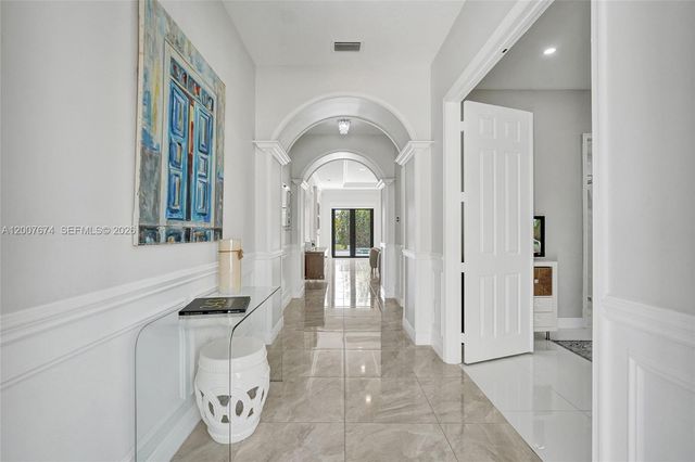 2740 NW 83rd Ter, Cooper City, FL 33024