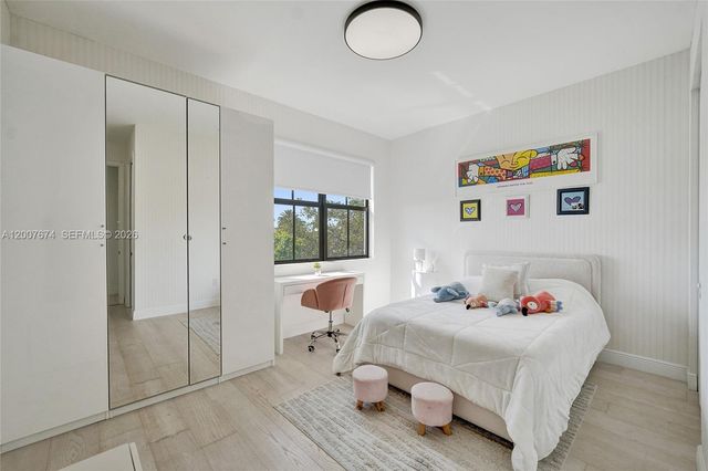 2740 NW 83rd Ter, Cooper City, FL 33024