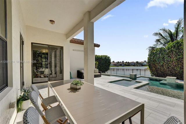 2740 NW 83rd Ter, Cooper City, FL 33024