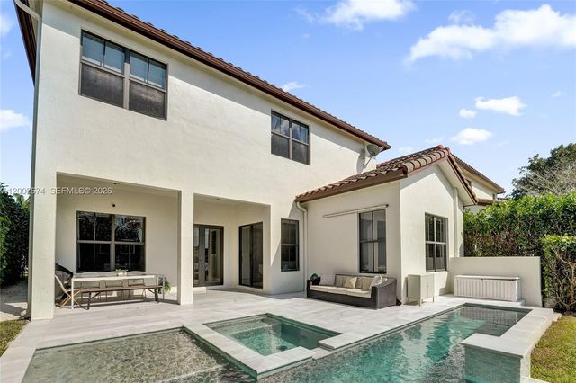 2740 NW 83rd Ter, Cooper City, FL 33024