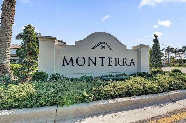 2740 NW 83rd Ter, Cooper City, FL 33024