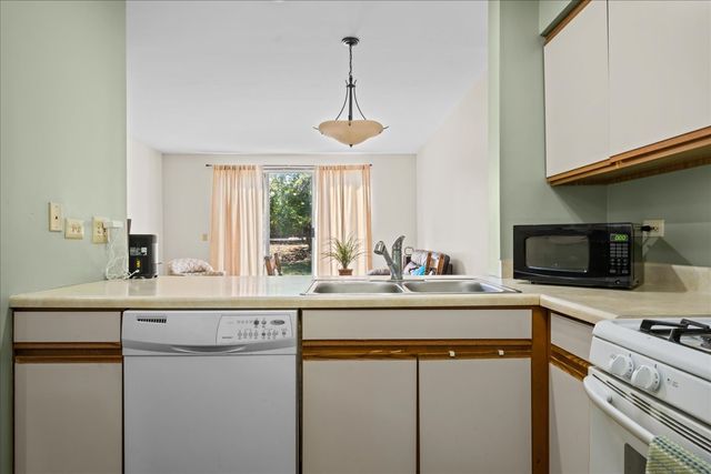 425 Mill Street, Batavia, IL 60510