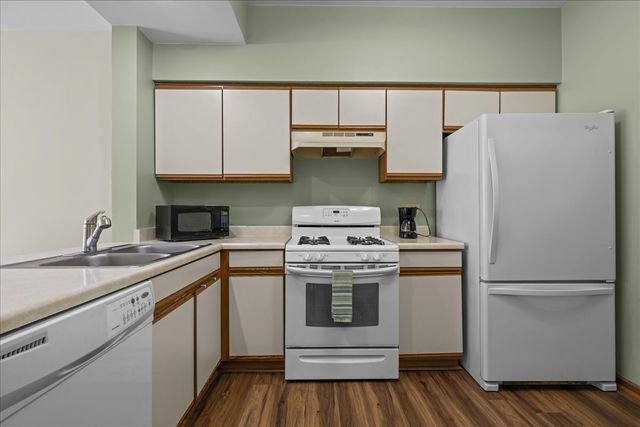 425 Mill Street, Batavia, IL 60510