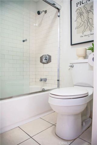 976 Larrabee 231, West Hollywood, CA 90069