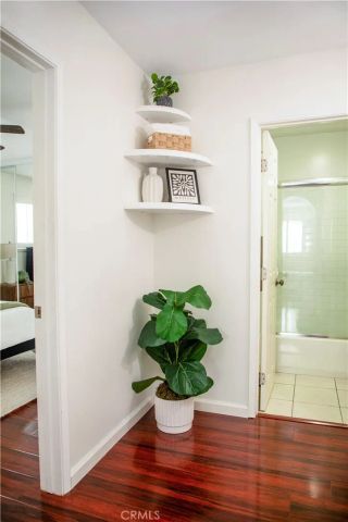 976 Larrabee 231, West Hollywood, CA 90069