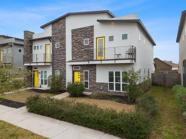 5913-B Charles Merle DR 16, Austin, TX 78747