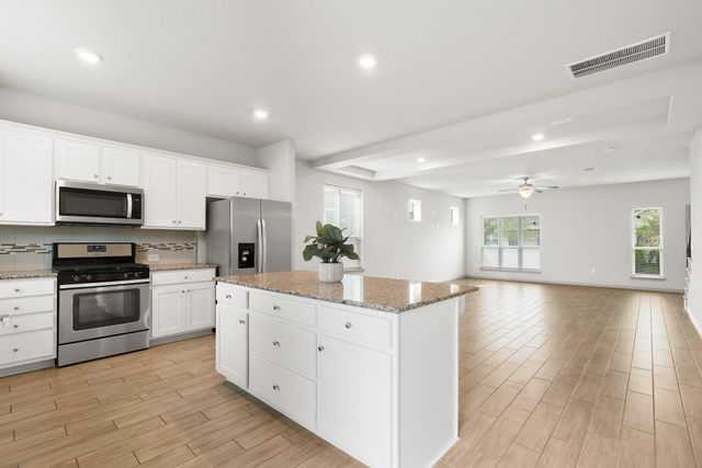 5913-B Charles Merle DR 16, Austin, TX 78747