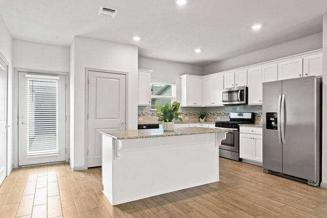 5913-B Charles Merle DR 16, Austin, TX 78747