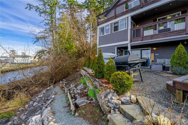 7413 Jackson Road, Blaine, WA 98230