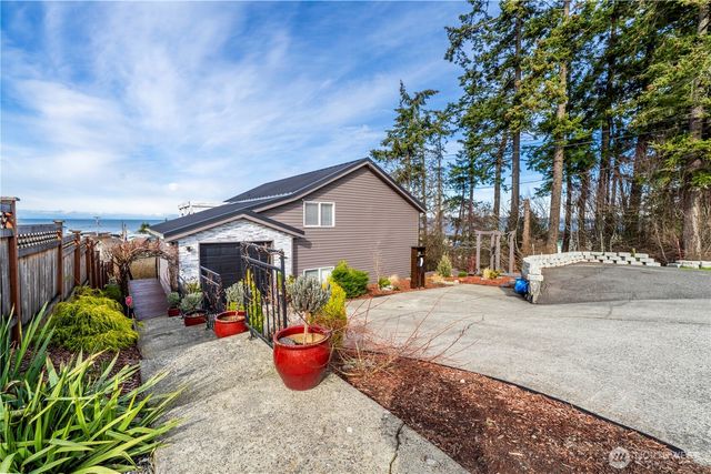 7413 Jackson Road, Blaine, WA 98230