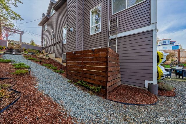 7413 Jackson Road, Blaine, WA 98230
