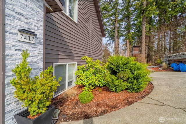 7413 Jackson Road, Blaine, WA 98230
