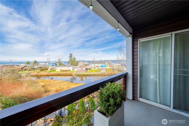 7413 Jackson Road, Blaine, WA 98230
