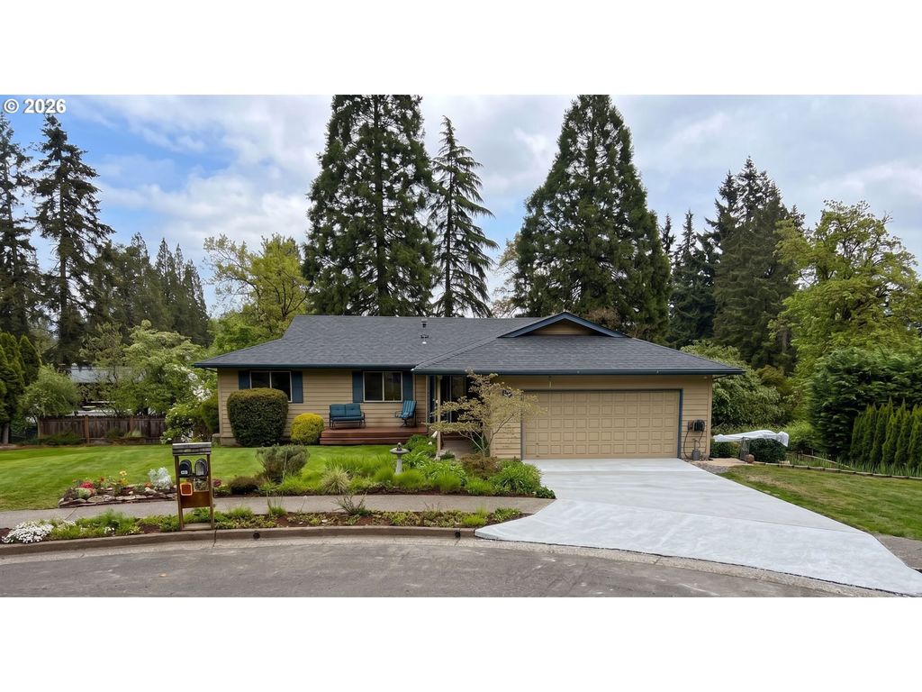 1941 KILKENNY Rd, Lake Oswego, OR 97034