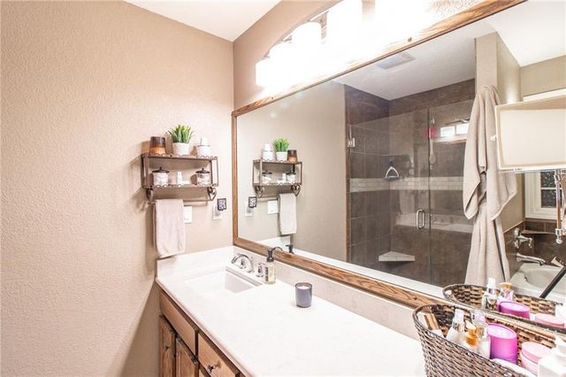 33000 E 331st Street, Garden City, MO 64747