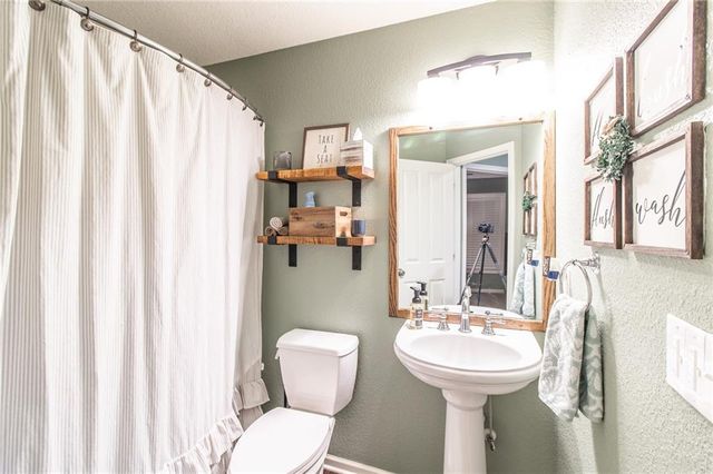 33000 E 331st Street, Garden City, MO 64747