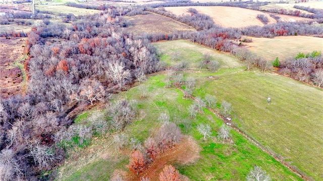 33000 E 331st Street, Garden City, MO 64747