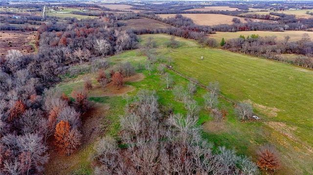 33000 E 331st Street, Garden City, MO 64747