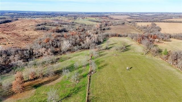 33000 E 331st Street, Garden City, MO 64747