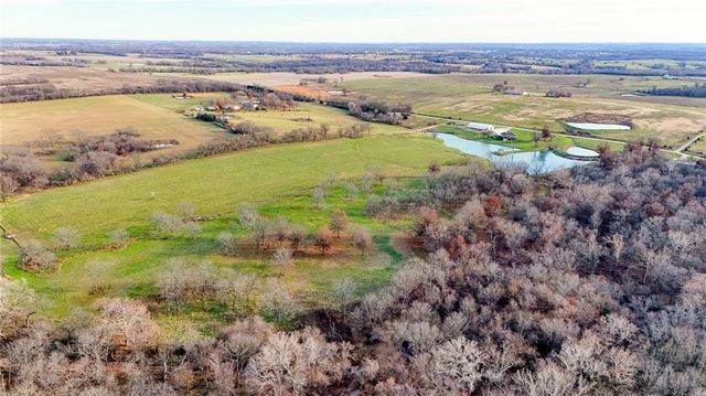 33000 E 331st Street, Garden City, MO 64747