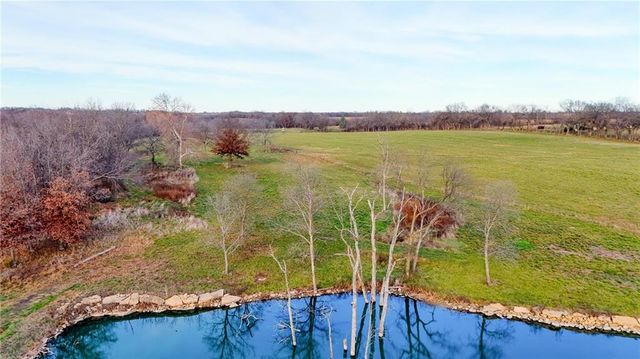 33000 E 331st Street, Garden City, MO 64747