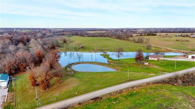 33000 E 331st Street, Garden City, MO 64747