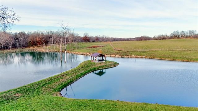 33000 E 331st Street, Garden City, MO 64747