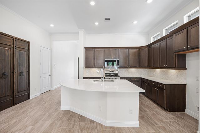 3311 Bellwick Chase Lane, Porter, TX 77365