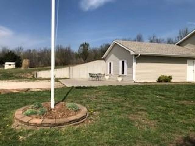 1171 NW 250th Road, Holden, MO 64040