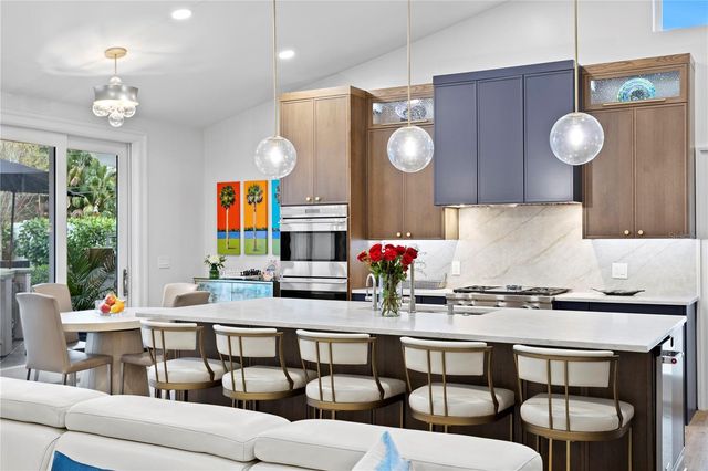 111 ESTADO WAY NE, St Petersburg, FL 33704