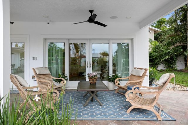 111 ESTADO WAY NE, St Petersburg, FL 33704