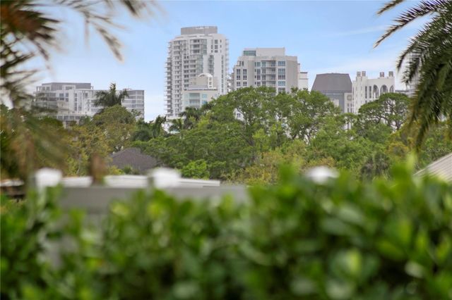 111 ESTADO WAY NE, St Petersburg, FL 33704