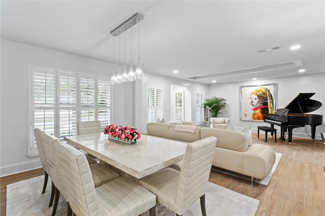 111 ESTADO WAY NE, St Petersburg, FL 33704