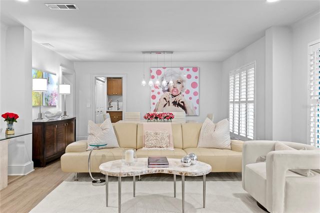 111 ESTADO WAY NE, St Petersburg, FL 33704