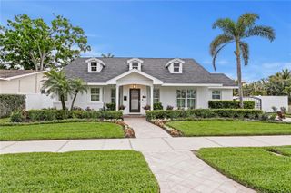 111 ESTADO WAY NE, St Petersburg, FL 33704