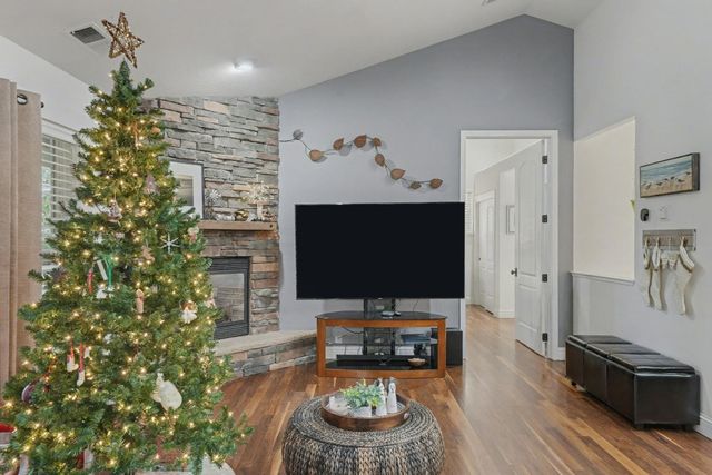 26291 Golf Links Dr, Pioneer, CA 95666