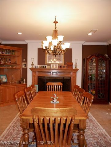 1702 Nixon Road, Lavaca, AR 72941